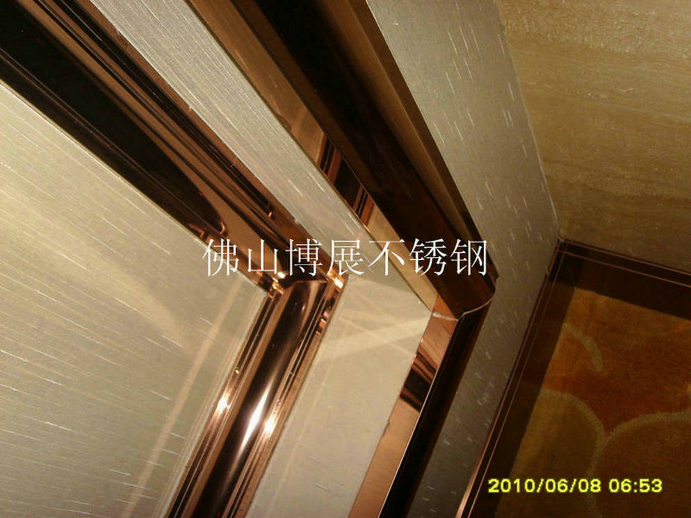 门业图片-不锈钢酒店大门电镀古铜色大门门套、镜面大门门套可按客户要求定制图片