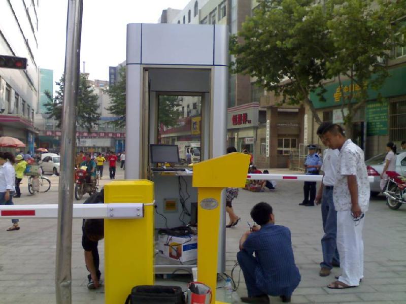 门业图片-门窗北京安装道闸，电动道闸安装维修dzm图片