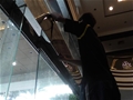 门业图片-安装玻璃隔断厂家 设计安装办公室隔断玻璃隔断图片