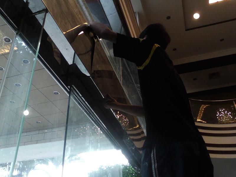 门业图片-安装玻璃门昌平安装玻璃隔断铝镁型材隔断安装玻璃图片