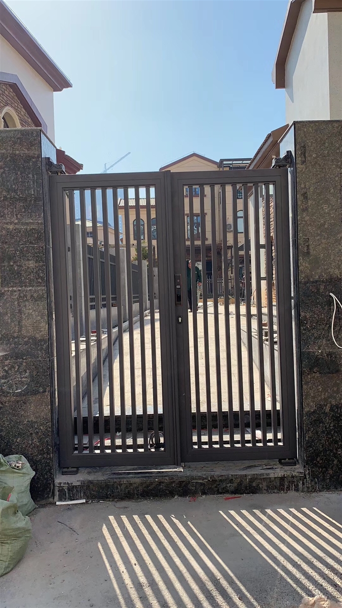 门业图片-推拉门简单铝艺大门别墅铝艺大门厂家报价JH938图片
