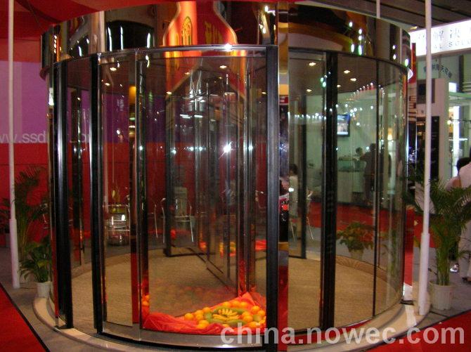 门业图片-不锈钢玫瑰金门不锈钢玫瑰金酒店大门按客户要求图片