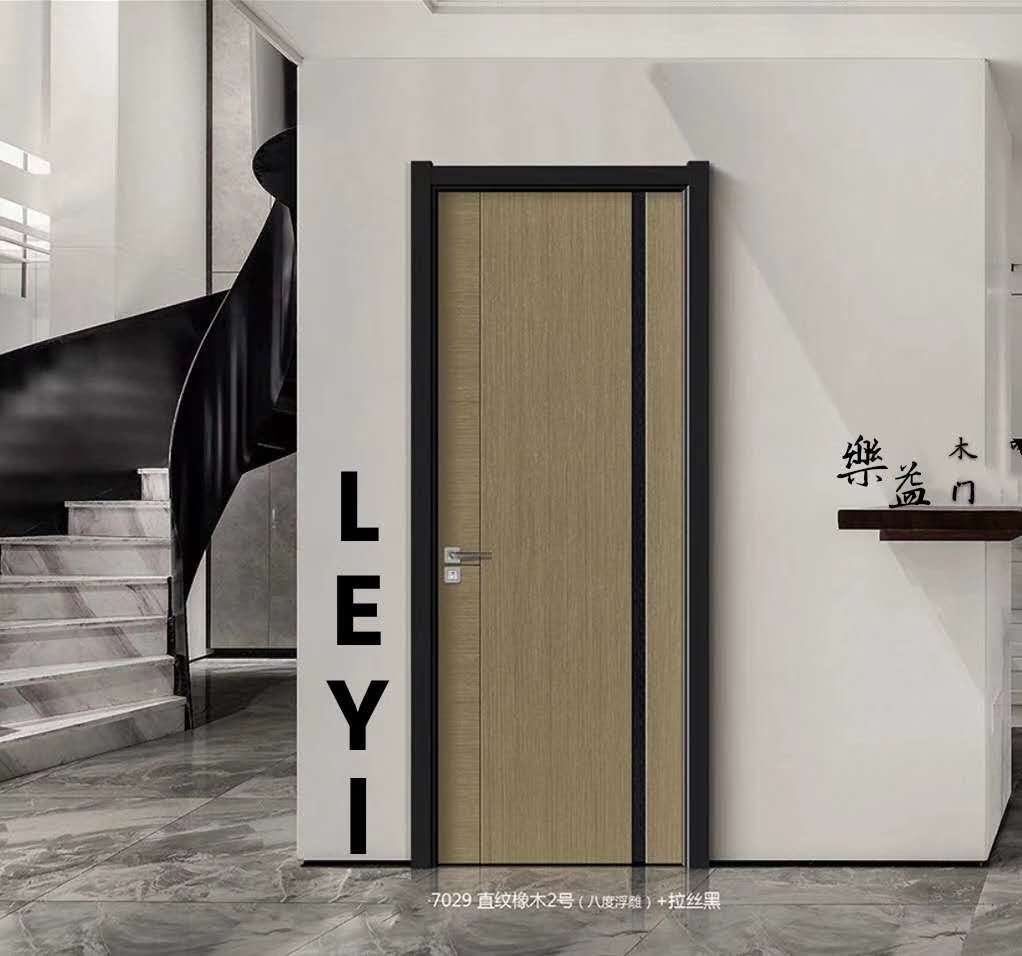 门业图片-木门乐益直纹橡木2号（八度浮雕）+拉丝黑LY-7029图片