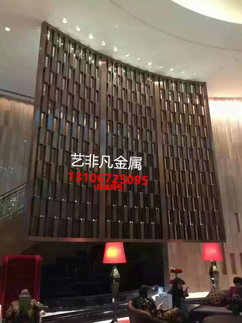 门业图片-不锈钢屏风五星级酒店大厅背景墙 现代简约金属不锈钢拉丝工艺屏风 包安装304不锈钢屏风图片