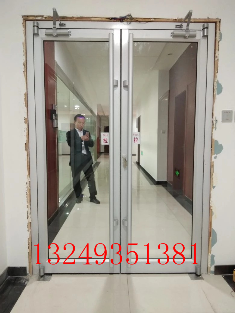 门业图片-肯德基门石家庄银行肯德基门 加工肯德基门价格 宏远门业1900*2400图片