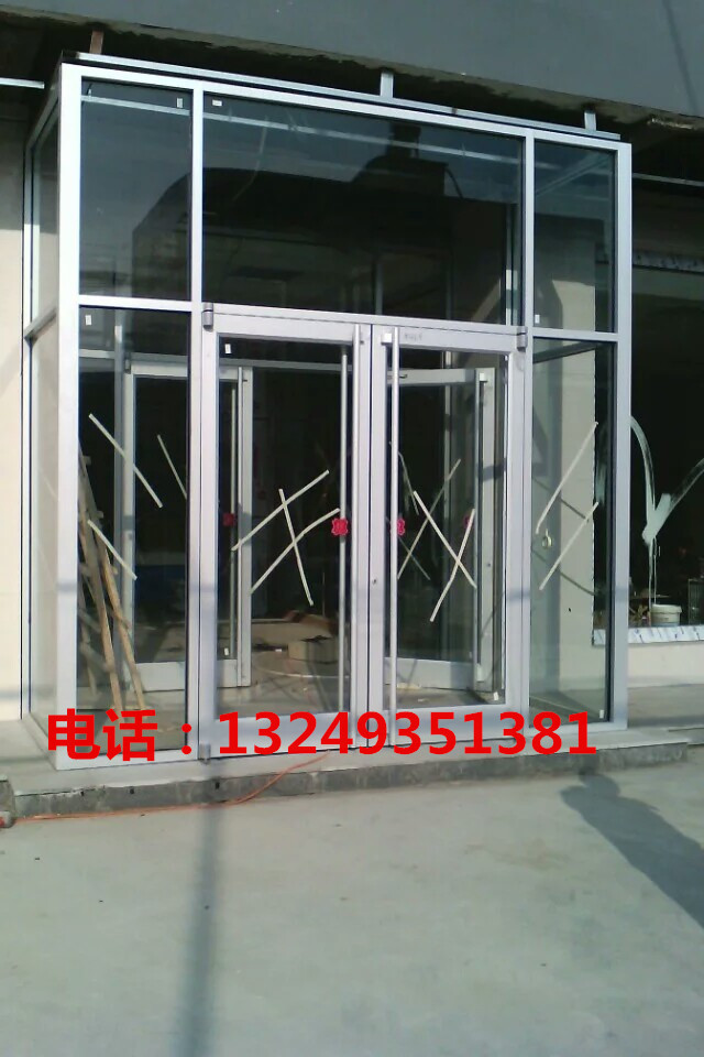 门业图片-肯德基门石家庄门斗肯德基门安装 电泳白肯德基门批发 宏亚门业1900*2400图片
