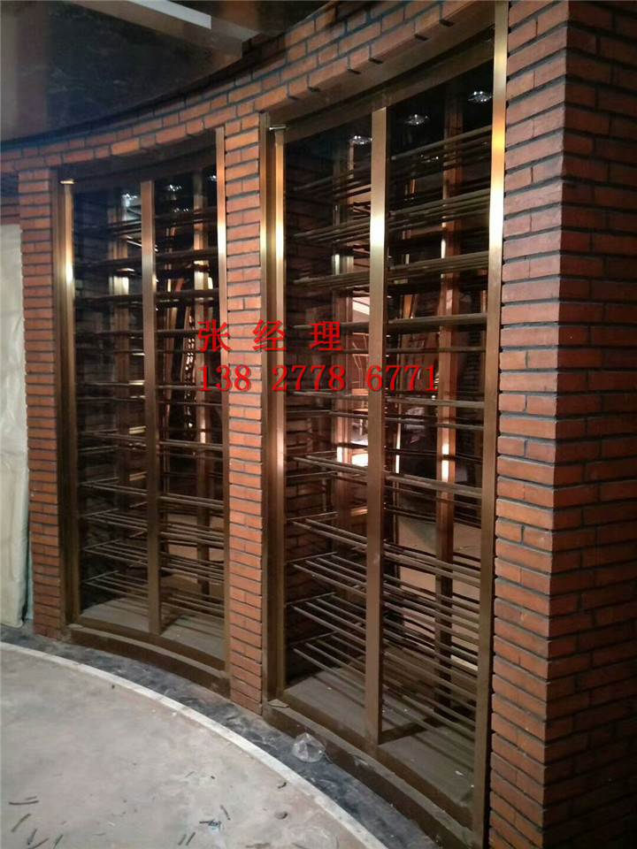 门业图片-不锈钢屏风海南激光镂空玫瑰金不锈钢花格酒店隔断定制厂家可定制图片